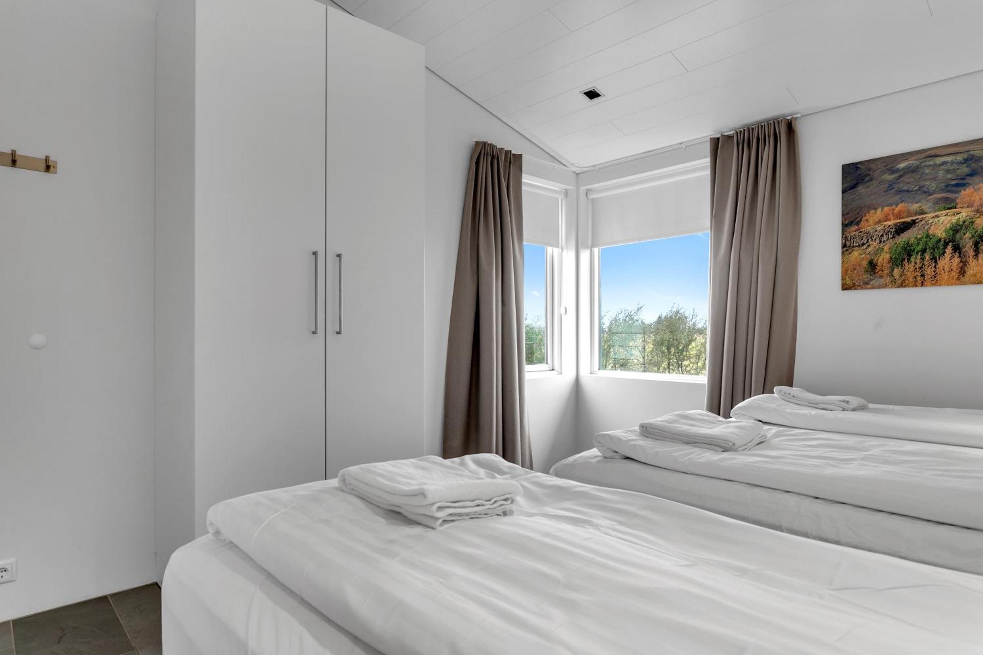 Luxury Villa With River View Laugaras Kültér fotó