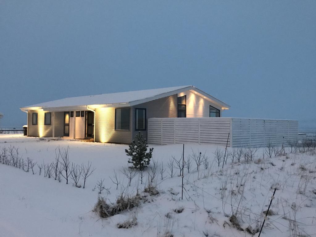 Luxury Villa With River View Laugaras Kültér fotó